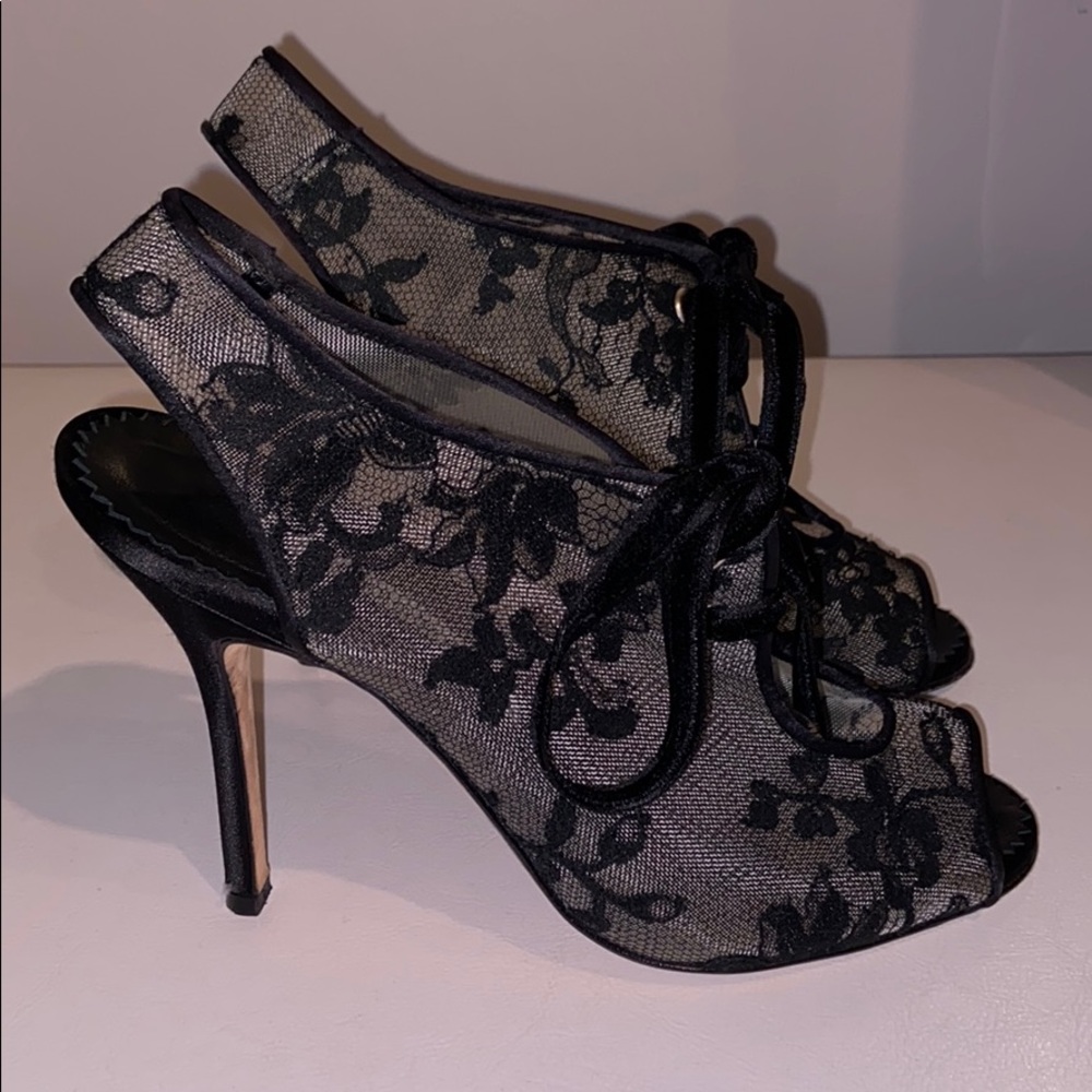 Manolo Blahnik-100% authentic black lace heels